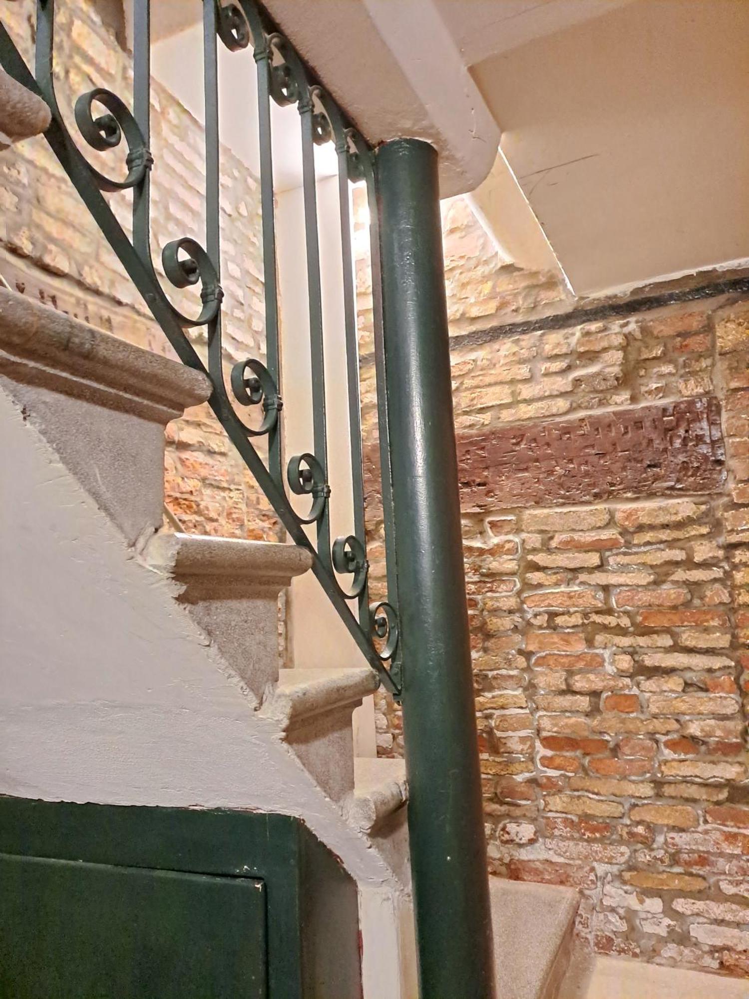 Appartamento Rialto Laura Veneţia Exterior foto